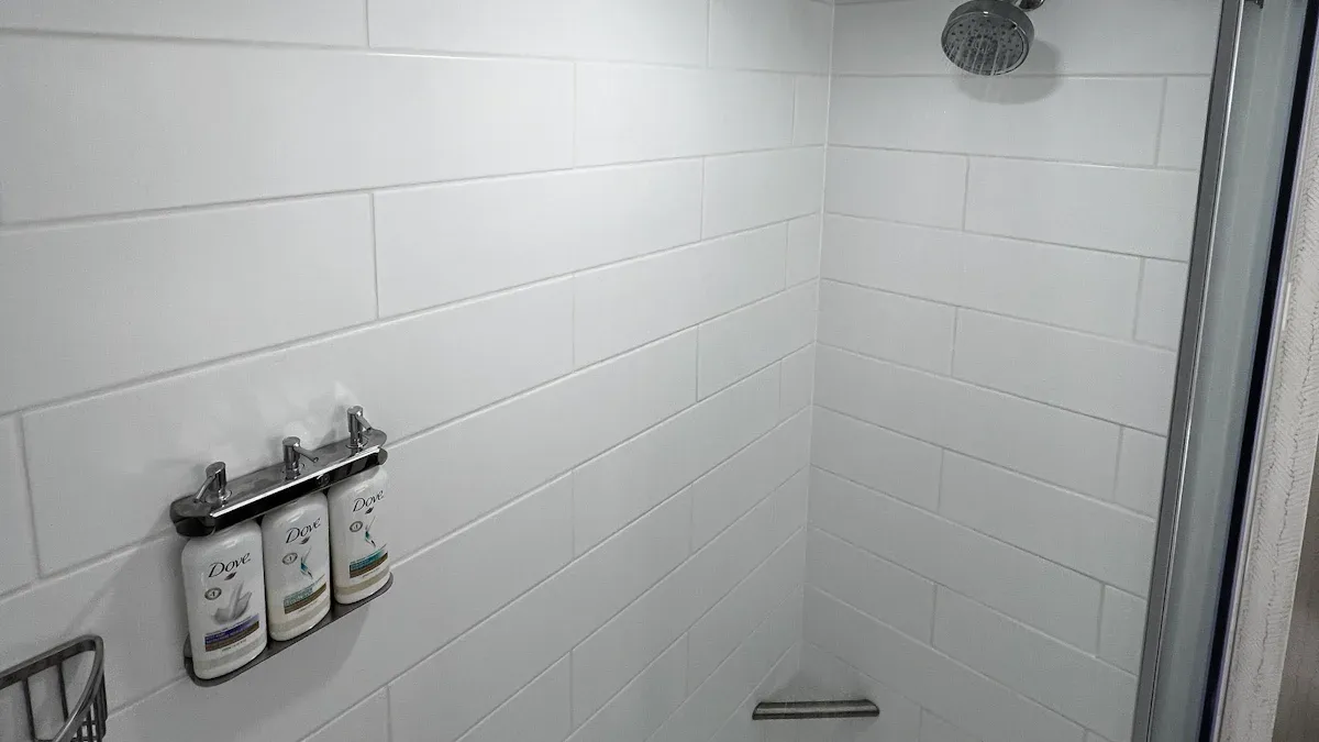 Ən çox quraşdırılmış suya davamlı xətti işıq harada